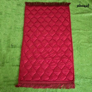 Maroon Val-vet Foam Quilted Jai namaz / Prayer Rug / Prayer Mat New Embossed Large Sized